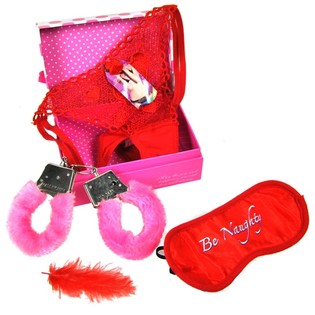 CONJUNTO DE PRESENTE JOGOS SEXYS PARA ADULTOS (2 unid.)