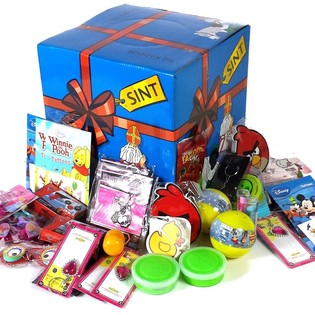 Caixa de Brindes Surpresa de Sinterklaas / S&atilde;o Nicolau - 112 Pe&ccedil;as