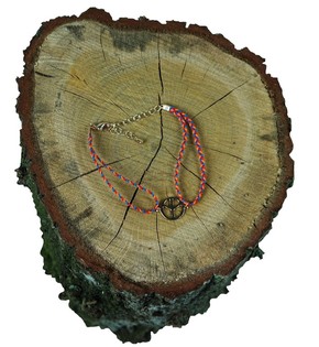 Pulseira entran&ccedil;ada com pendente (1 un)