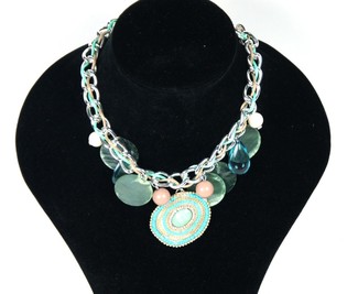 Colar LOOOK Verde (1 un.)