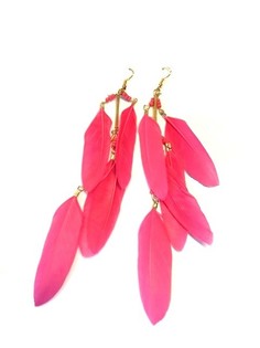 Brincos de penas cor-de-rosa estilo Ibiza (1 un.)