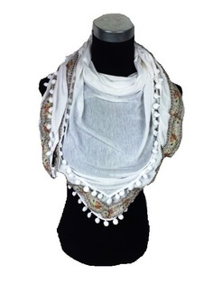 Len&ccedil;o triangular branco com pompons estilo Ibiza (1 un)