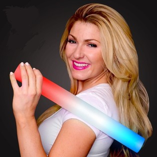 Bast&otilde;es de Espuma LED - Multicolor Vermelho/Branco/Azul (24 un.)