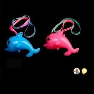 PENDENTE GOLFINHO LED LUMINOSO PARA O PESCO&Ccedil;O (36 un.)