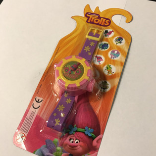 REL&Oacute;GIO DE PROJE&Ccedil;&Atilde;O TROLLS EM CART&Atilde;O (12 un.)